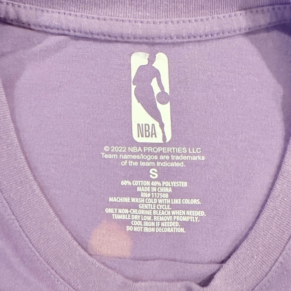 Cropped LA Lakers graphic tee, women’s M - Picture 4 of 4